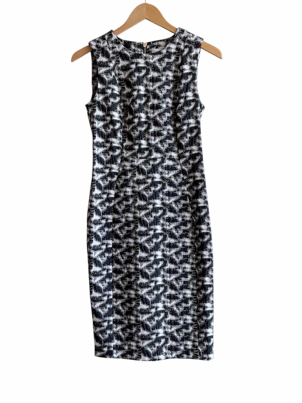Calvin Klein body con dress size 4